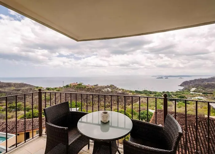 Casa de férias Ocean & Mountain Views Pool In